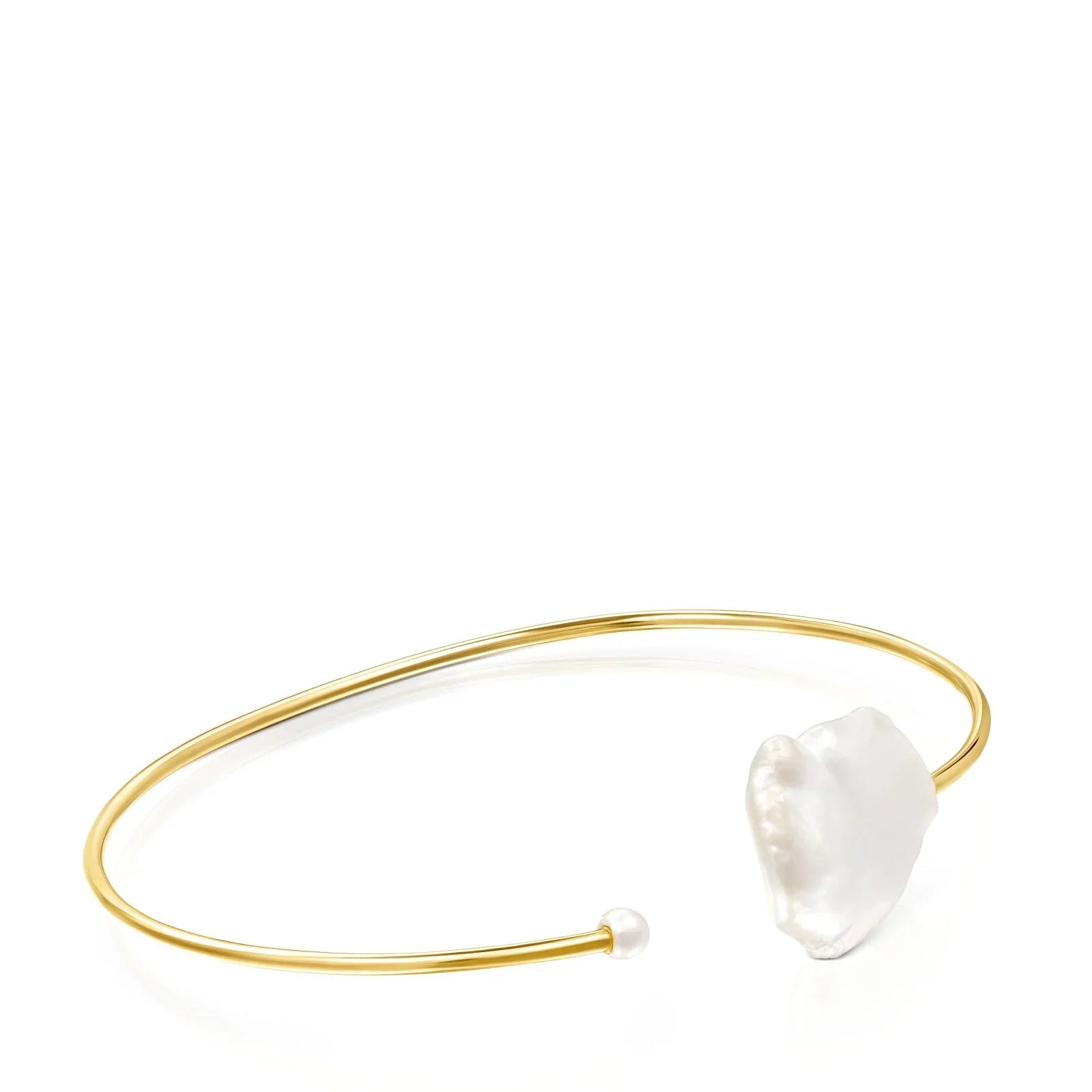 צמיד פתוח זהב עם פנינה לבנה בעיצוב יוקרתי, מבית CHOZEN מותגים מובילים