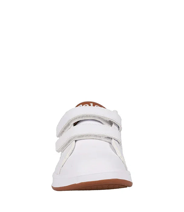 נעל סניקרס לבנה עם סקוצ'ים, סוליה חומה, קולקציית מותגים באתר CHOZEN