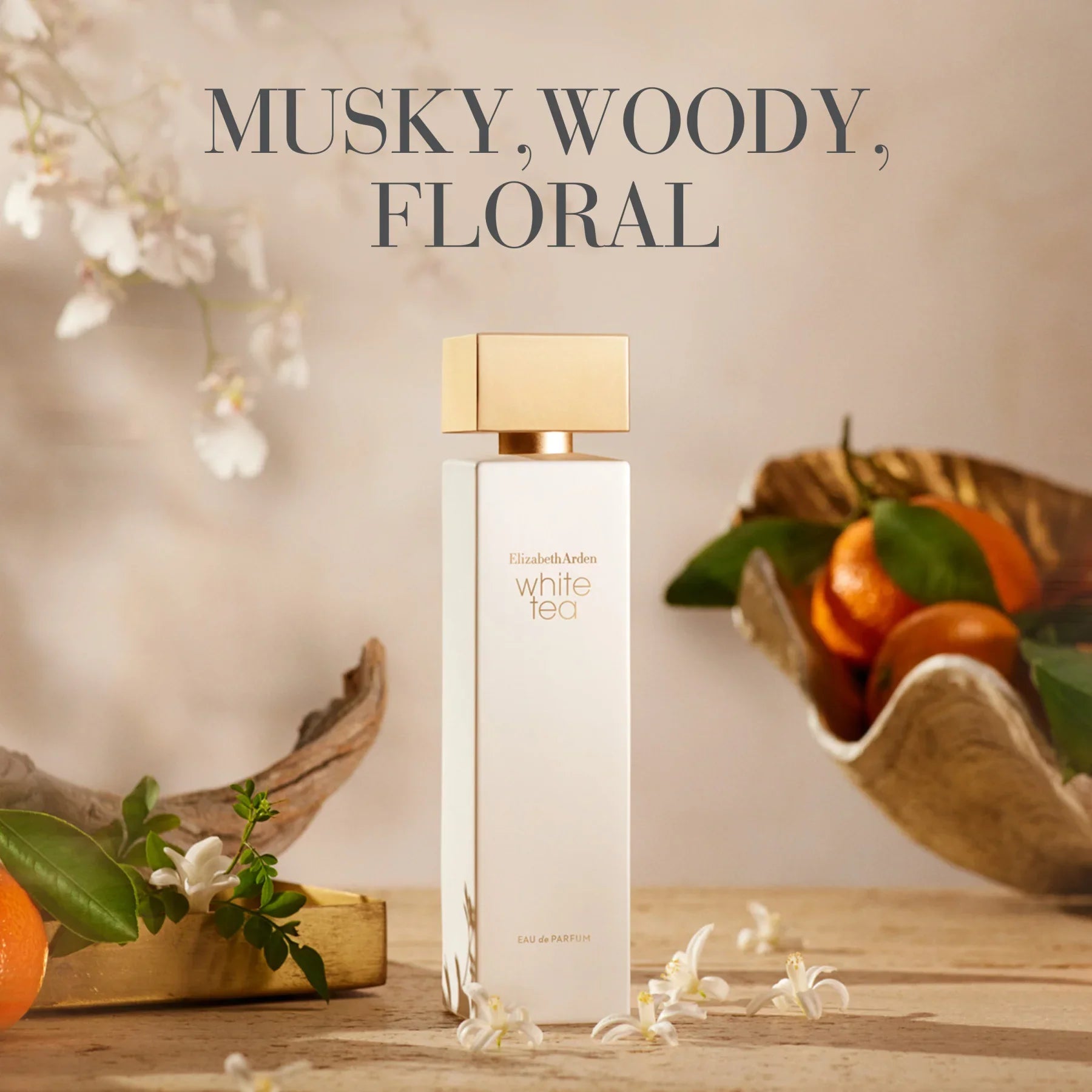 בושם Elizabeth Arden White Tea עם פרחי הדר ותפוזים, עיצוב יוקרתי, בושם מוביל CHOZEN