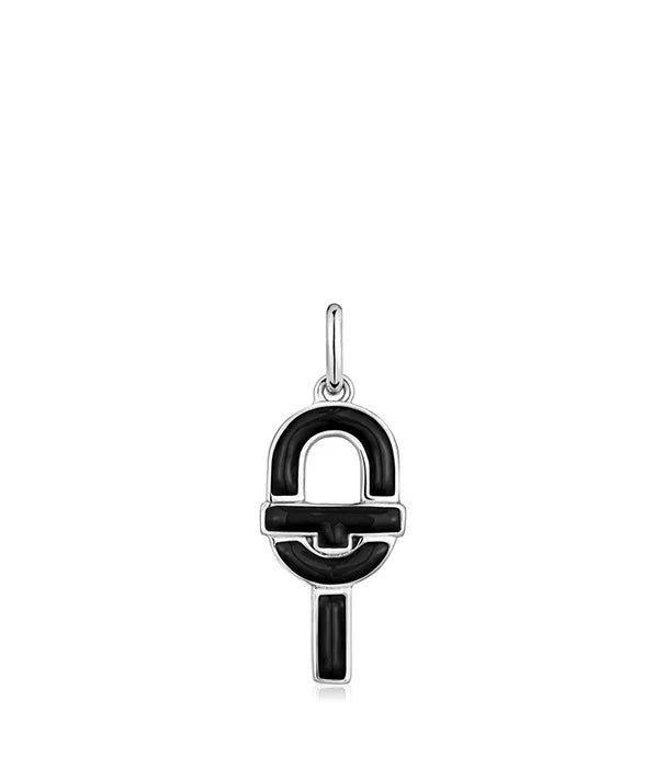 תליון כסף ואמייל שחור יוקרתי CHOZEN, מבית קבוצת אלפא, רקע לבן