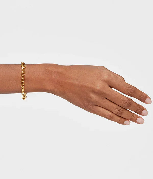 צמיד זהב אופנתי על יד, תכשיטים איכותיים מבית CHOZEN קבוצת אלפא