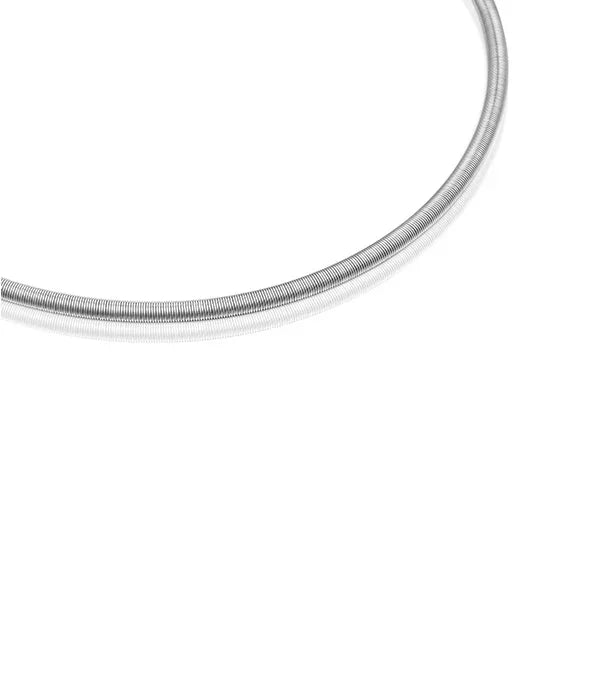 שרשרת נשים כסופה עבה, קלאסית, מוצגת על רקע לבן מחנות התכשיטים CHOZEN