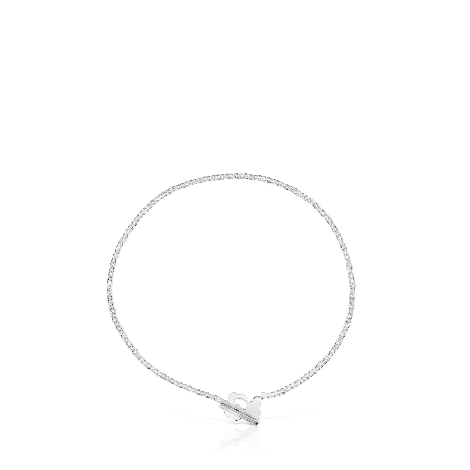 צמיד עדין מכסף לאישה, צילום מוצר מקצועי על רקע לבן, תכשיטי CHOZEN