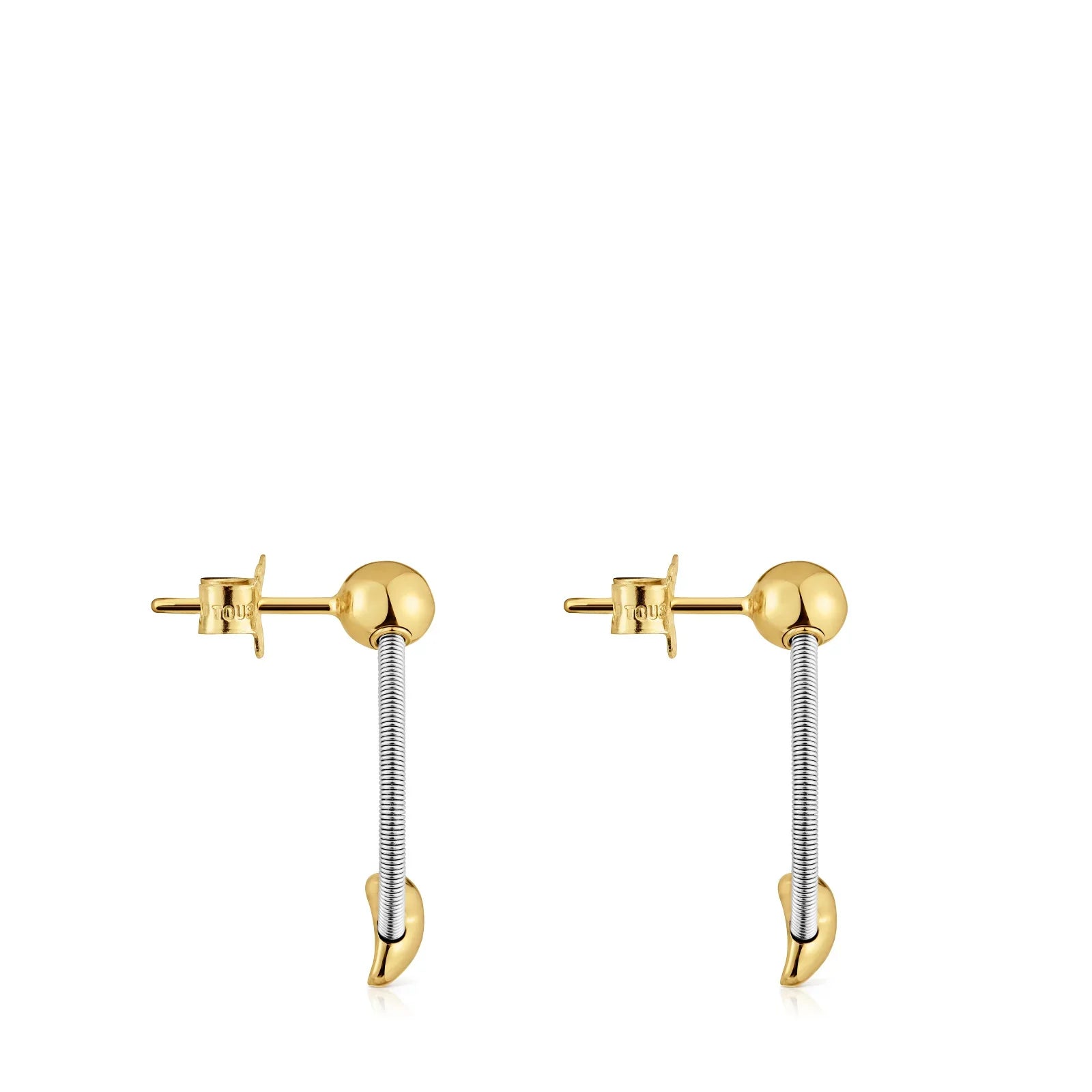 עגילי זהב מודרניים בעיצוב קו ישר ממתכת מבריקה, מבית CHOZEN, רקע לבן