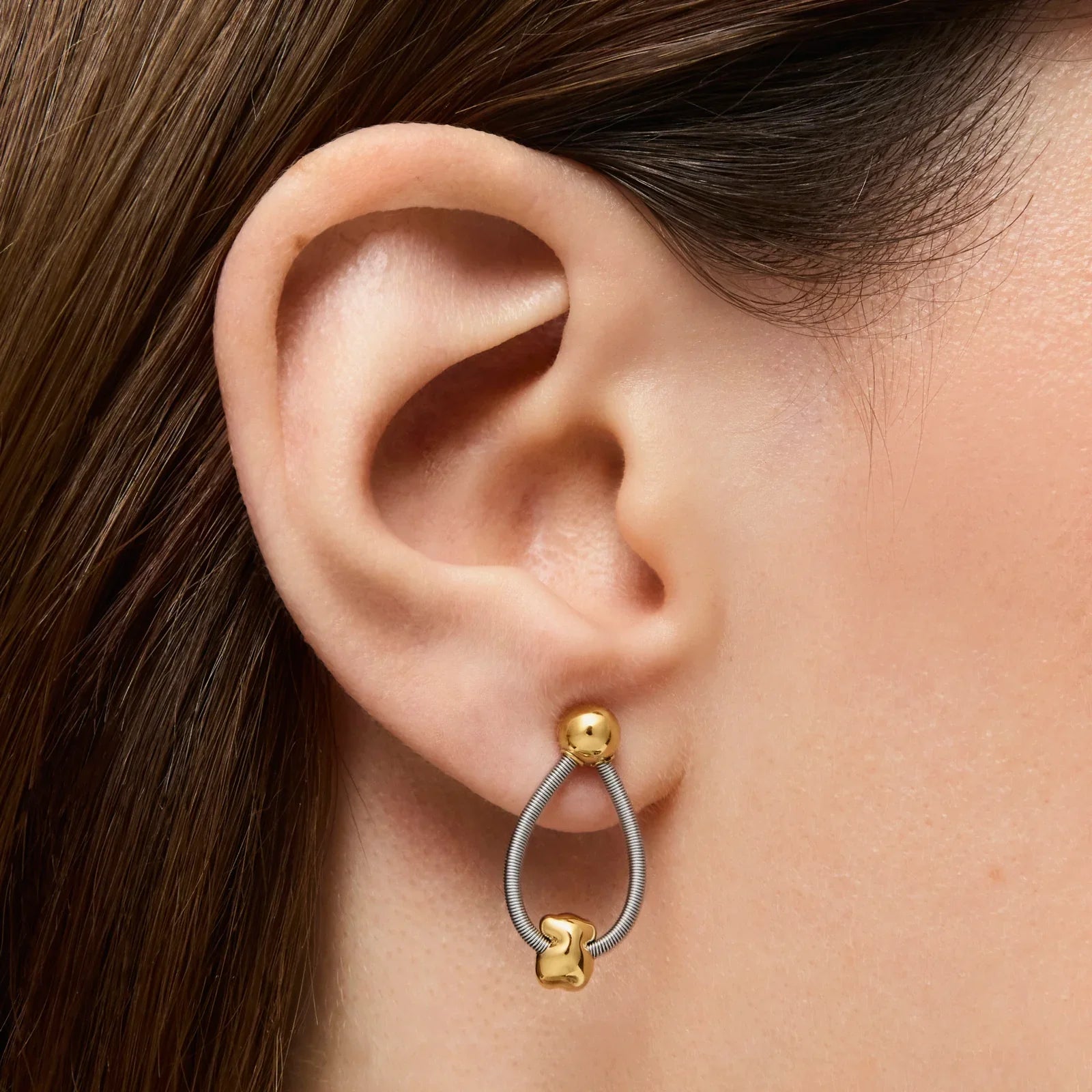 עגיל טיפה כסף וזהב לאישה, תכשיט אופנתי CHOZEN מבית קבוצת אלפא