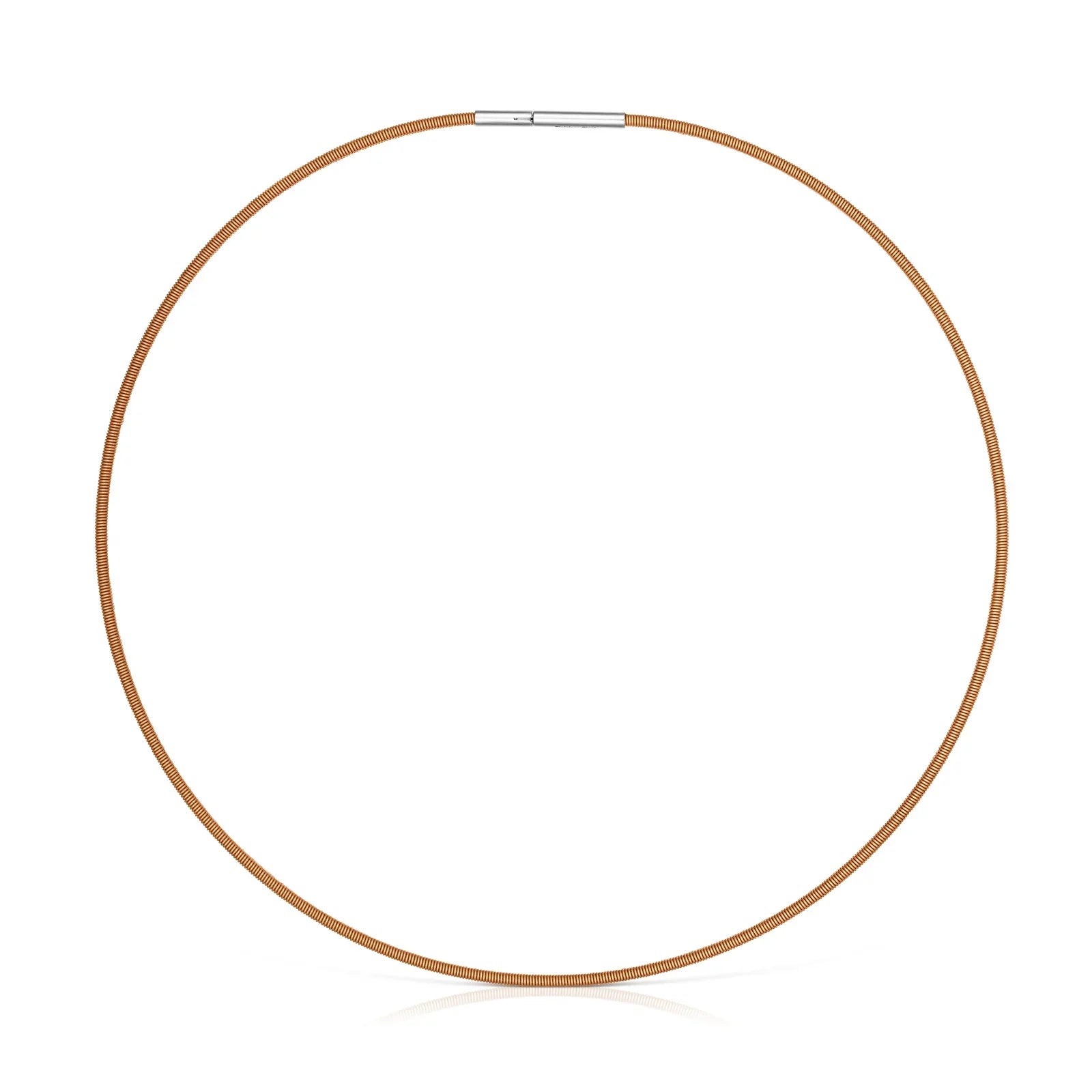 שרשרת קולר זהב מעוצבת, תצוגת מוצר CHOZEN, רקע לבן, תכשיטי אופנה איכותיים