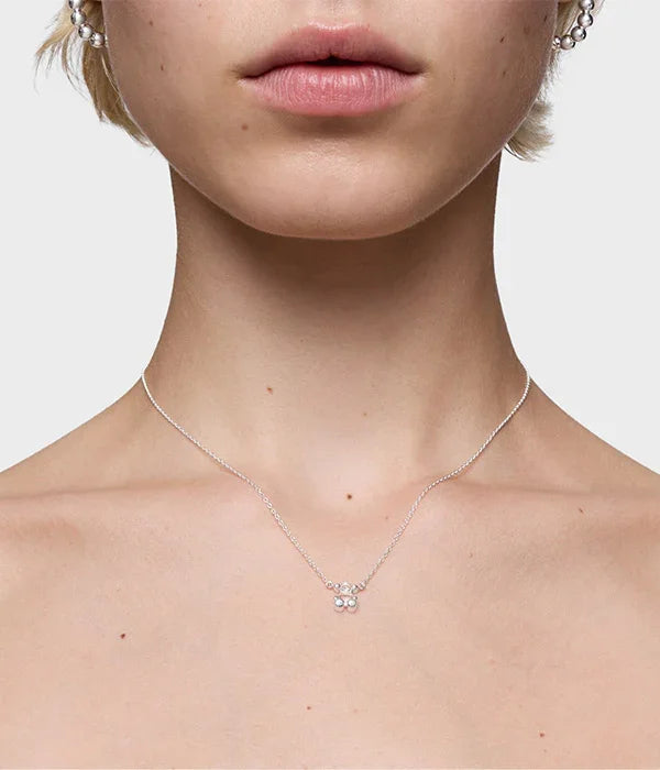 שרשרת עדינה מכסף בעיצוב תליוני פנינה, תכשיטי יוקרה לנשים מבית CHOZEN