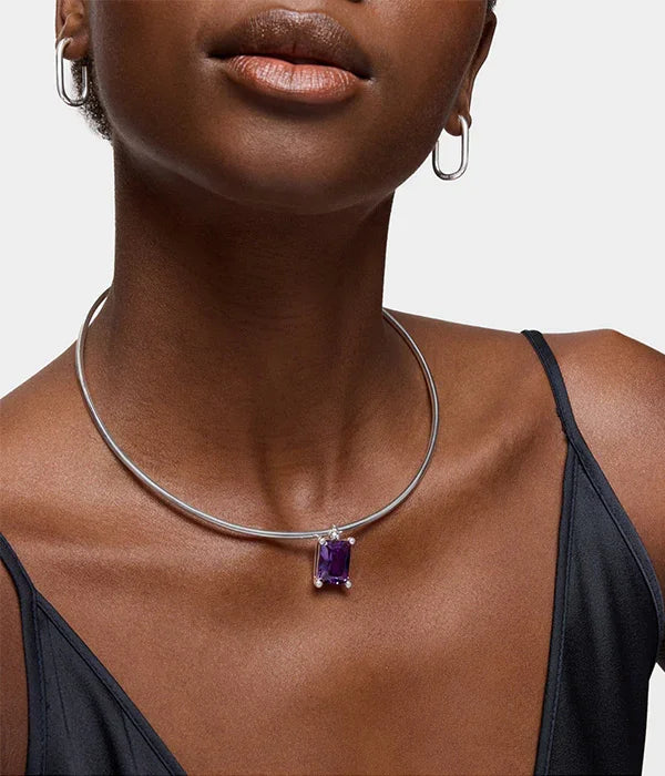 שרשרת כסף עם תליון אבן סגולה יוקרתית על דוגמנית, תכשיטים אופנתיים CHOZEN