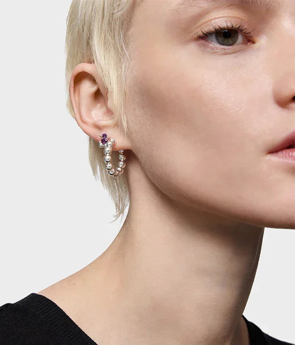 עגיל כסף מעוצב עם כדורים וסגירת אבן סגולה, דגם אופנה מבית CHOZEN