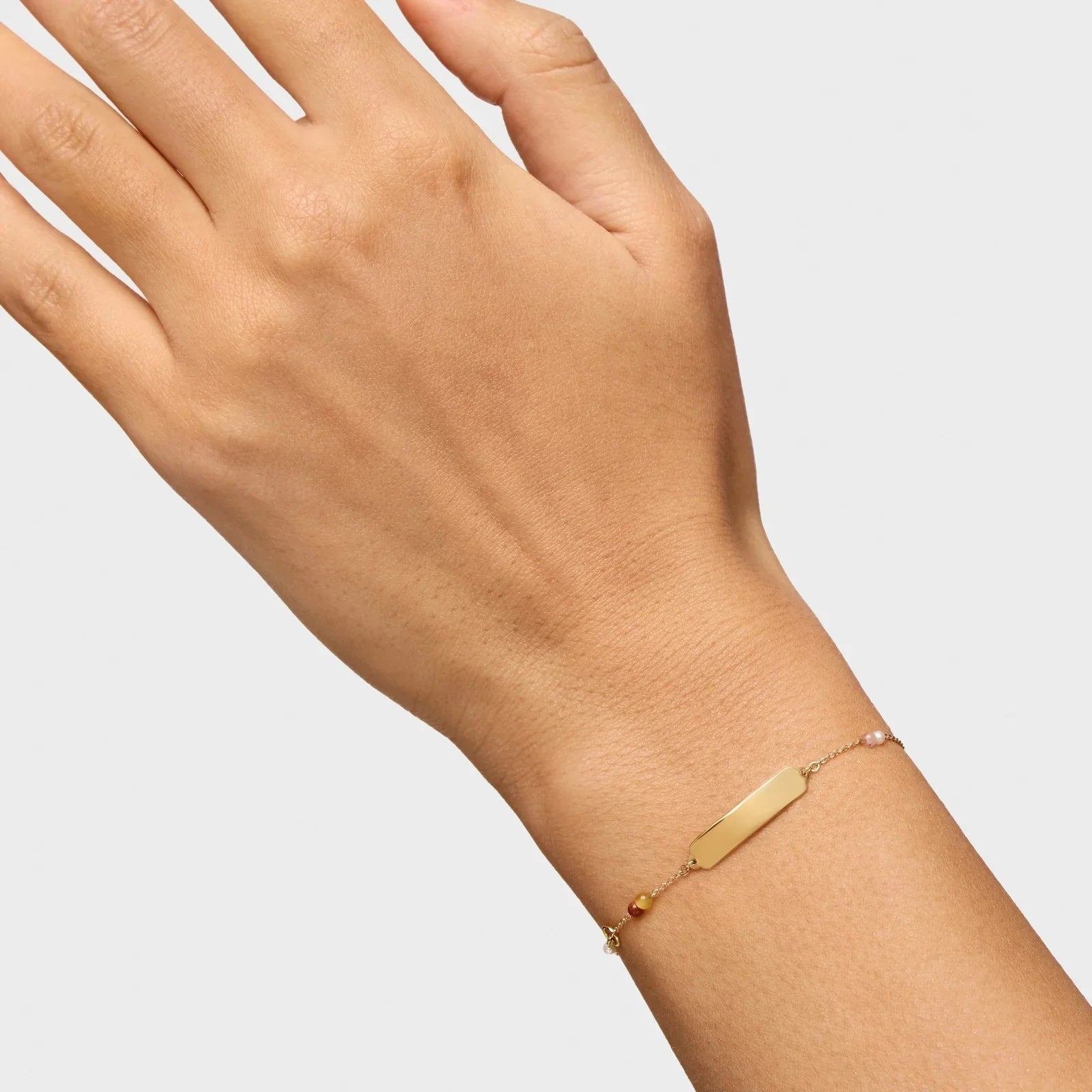 צמיד זהב עדין לאישה עם תליון מלבני, תכשיט יוקרתי CHOZEN