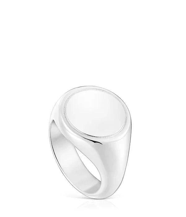 טבעת גברים כסף בעיצוב חלק, CHOZEN מותגים מובילים, צילום על רקע לבן