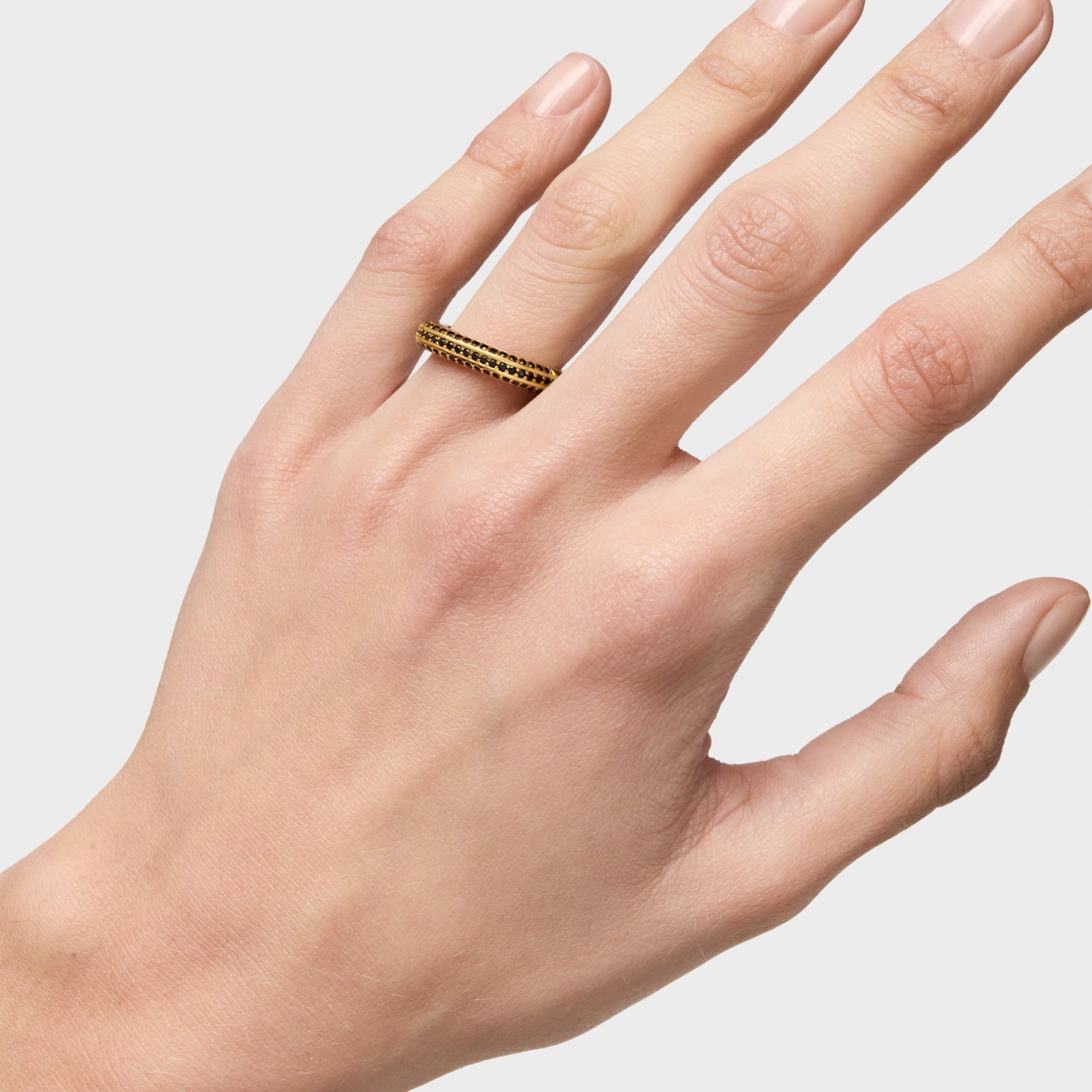 טואוס טבעת בשיבוץ אבני חן Line מכסף ועליו זהב 18 קראט