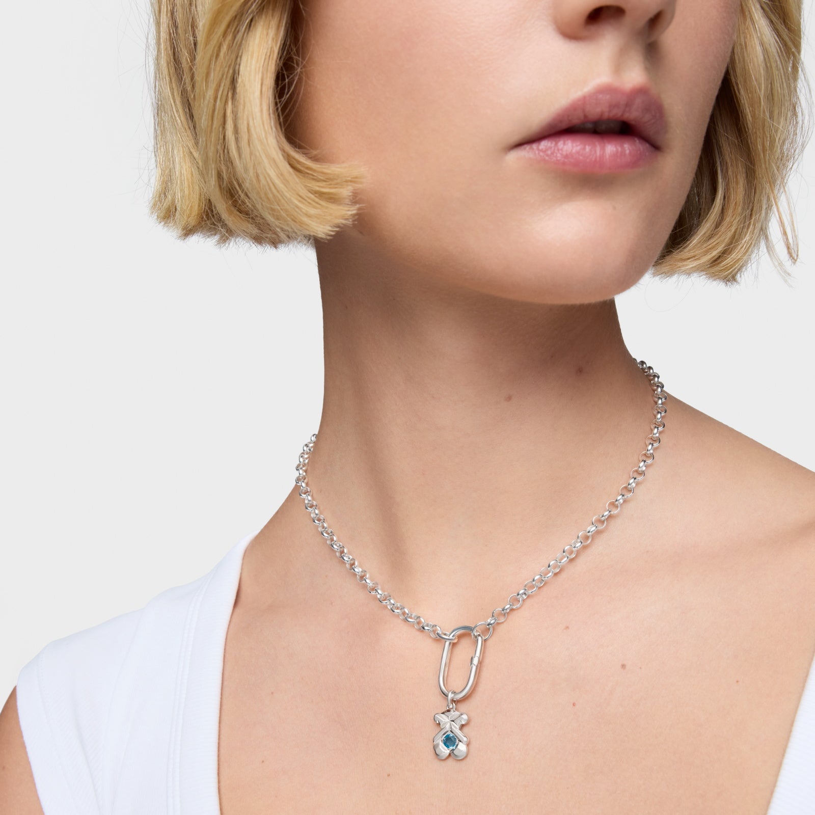 טואוס תליון במוטיב דובי בשיבוץ אבן חן Sweet 40s מכסף