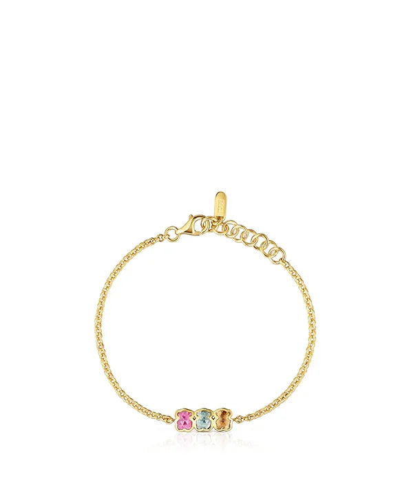 צמיד זהב עדין מעוטר בשלוש אבני חן צבעוניות, מראה יוקרתי, CHOZEN מותגים בינלאומיים