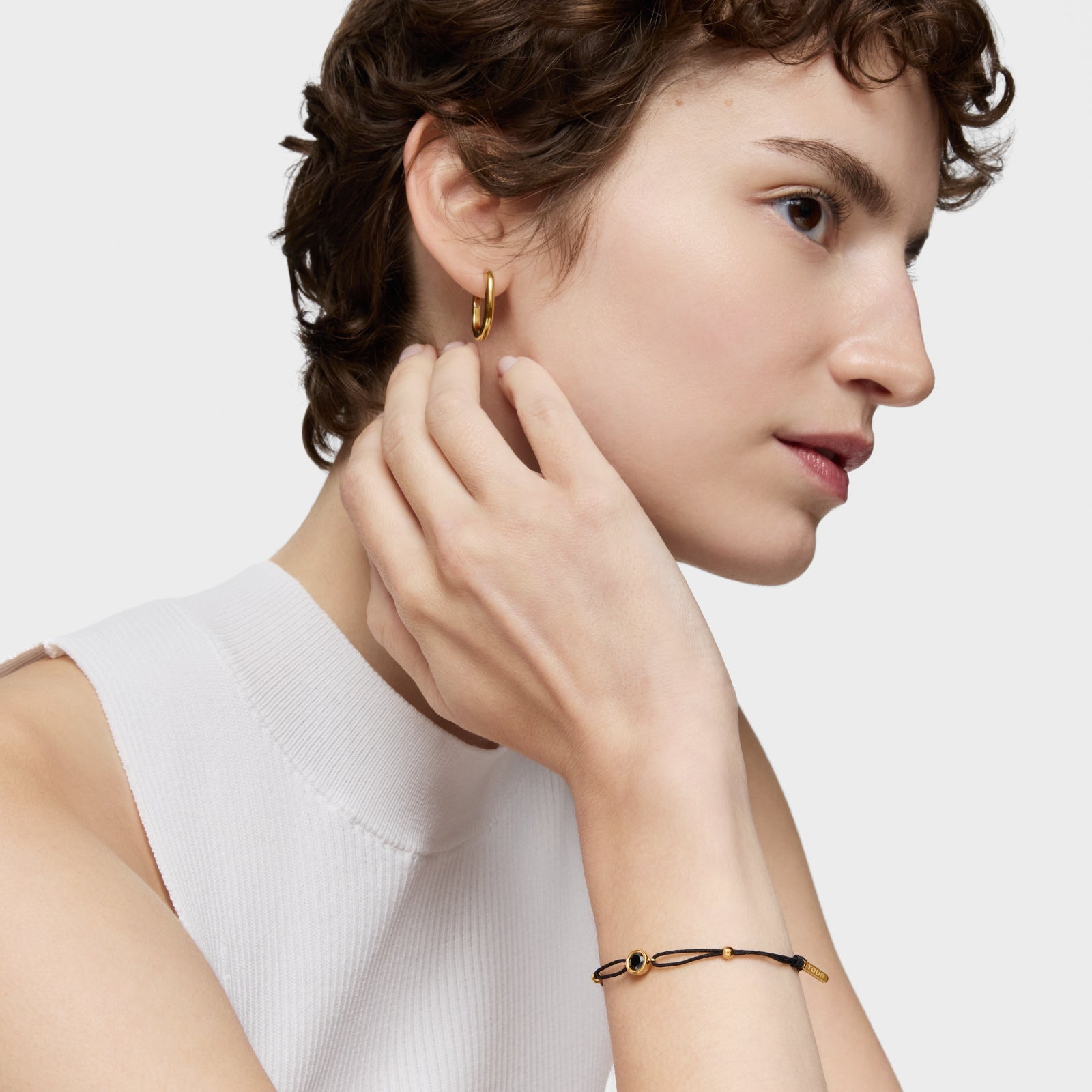 טואוס צמיד ניילון שחור ואבן ספינל LINE מכסף ועליו זהב 18 קראט