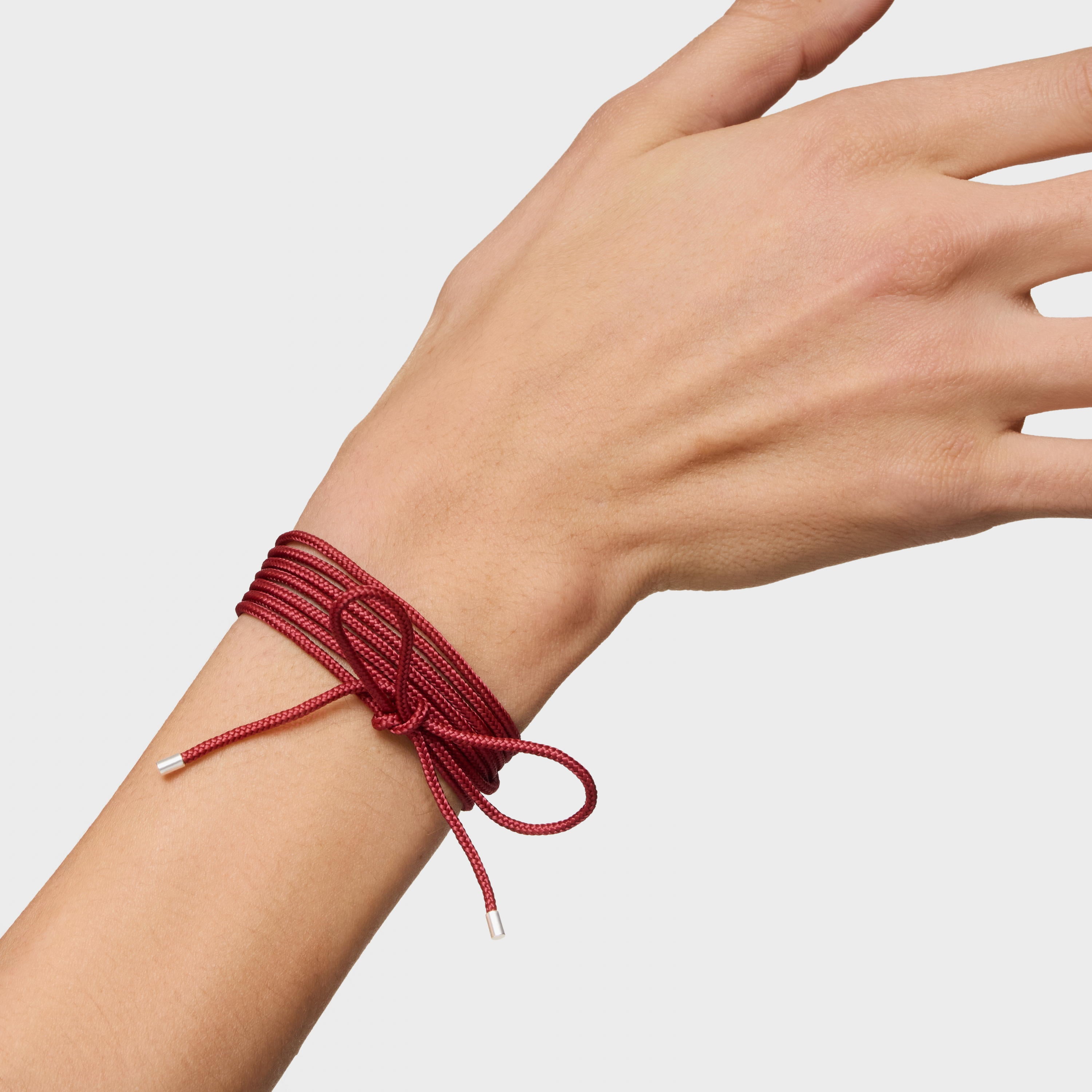 טואוס שרשרת חוט ארוכה בצבע בורדו Basics מכסף