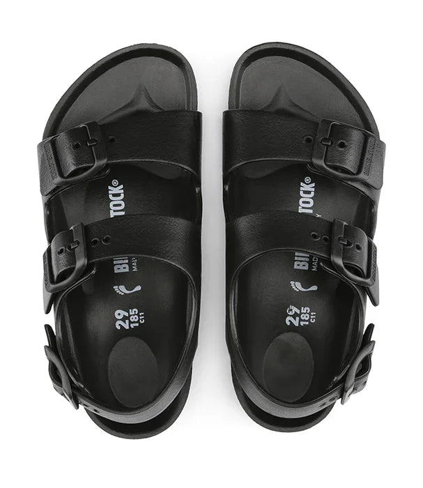 סנדלים שחורים עם שתי רצועות אבזם מבית CHOZEN, אופנה עכשווית לנשים ולגברים