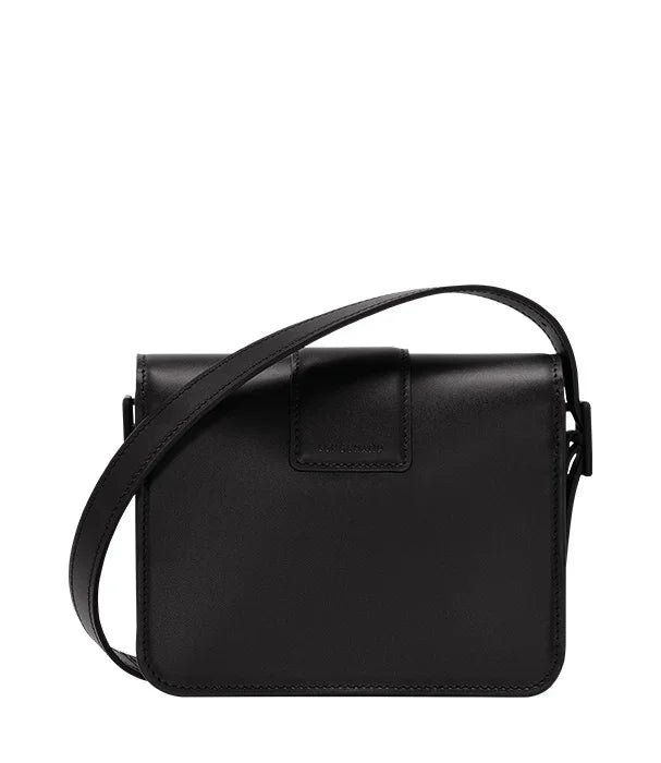 תיק צד מעור שחור קלאסי בעיצוב יוקרתי, מבית המותגים המובילים CHOZEN