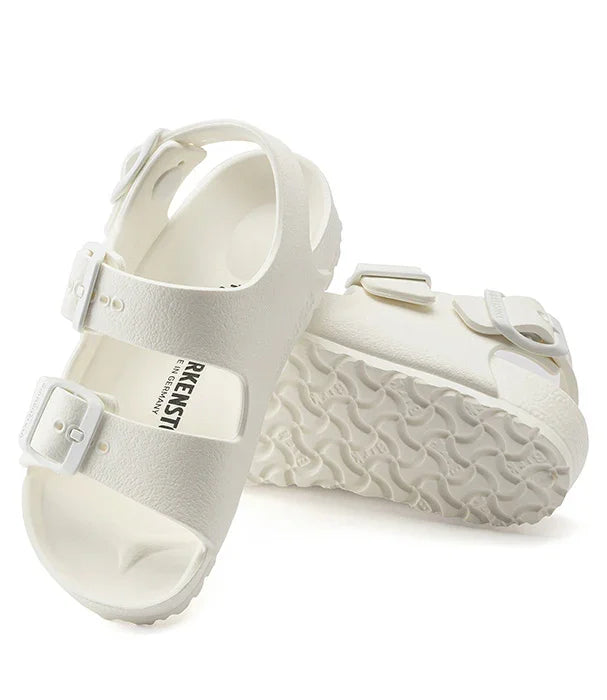 כפכפי גומי לבנים עם שני אבזמים, מותג Birkenstock, CHOZEN קיץ אופנה