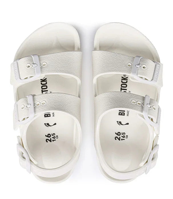 סנדלי בירקנשטוק לבנים עם שני אבזמים, עיצוב קלאסי, בלעדי ב-CHOZEN מבית קבוצת אלפא