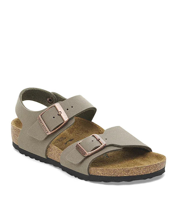 סנדל בירקנשטוק אפור עם שתי רצועות אבזם, סוליית שעם לנשים, קולקציית CHOZEN