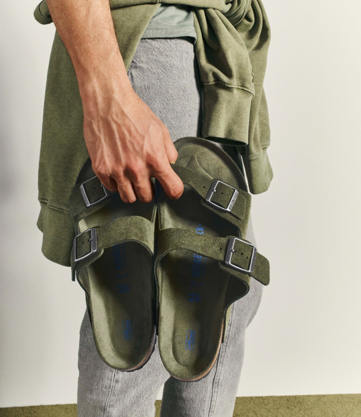 כפכפי סליידס ARIZONA לגברים מבית BIRKENSTOCK – צ'וזן