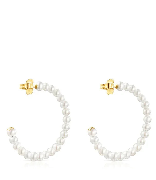 עגילי חישוק זהב עם פנינים לבנות, אופנתי ויוקרתי באתר CHOZEN מבית קבוצת אלפא