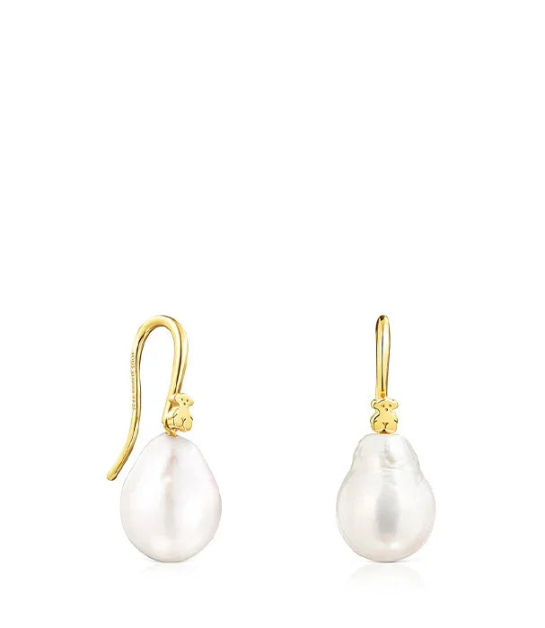 עגילי זהב עם פנינים לבנות בעיצוב יוקרתי, מבית המותגים המובילים CHOZEN