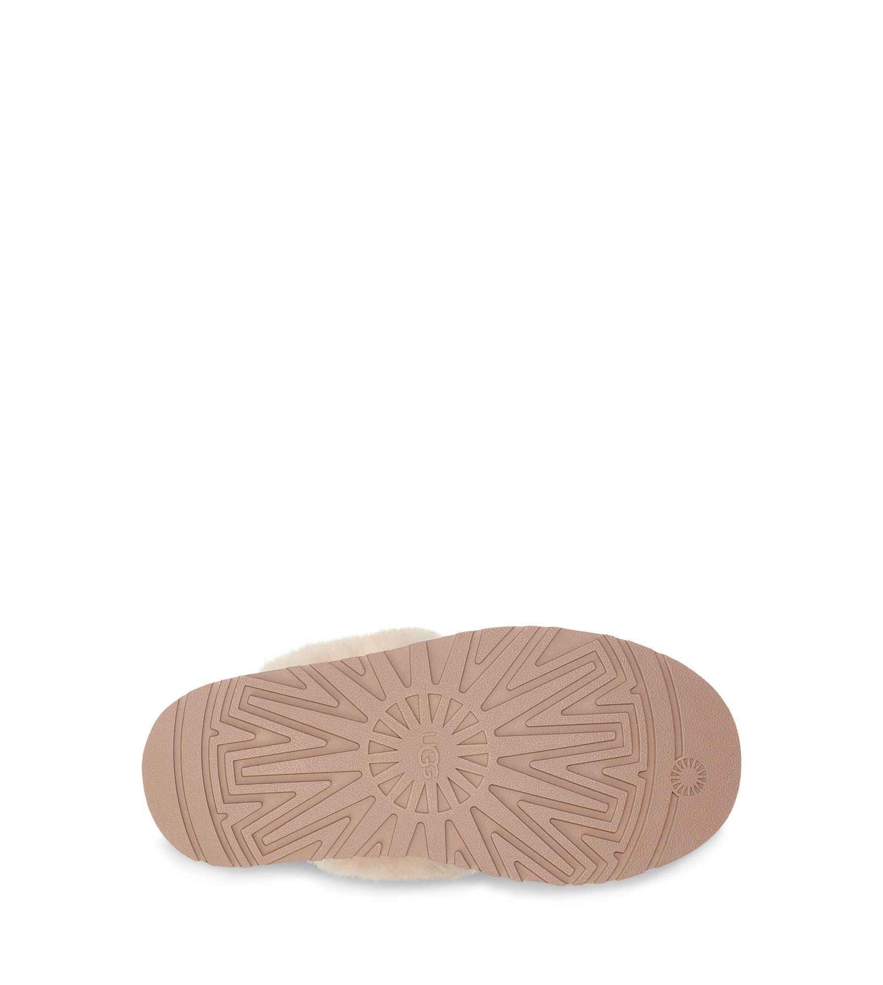 סוליית נעל UGG בצבע בז' עם תבנית בולטת, מותג CHOZEN, קבוצת אלפא