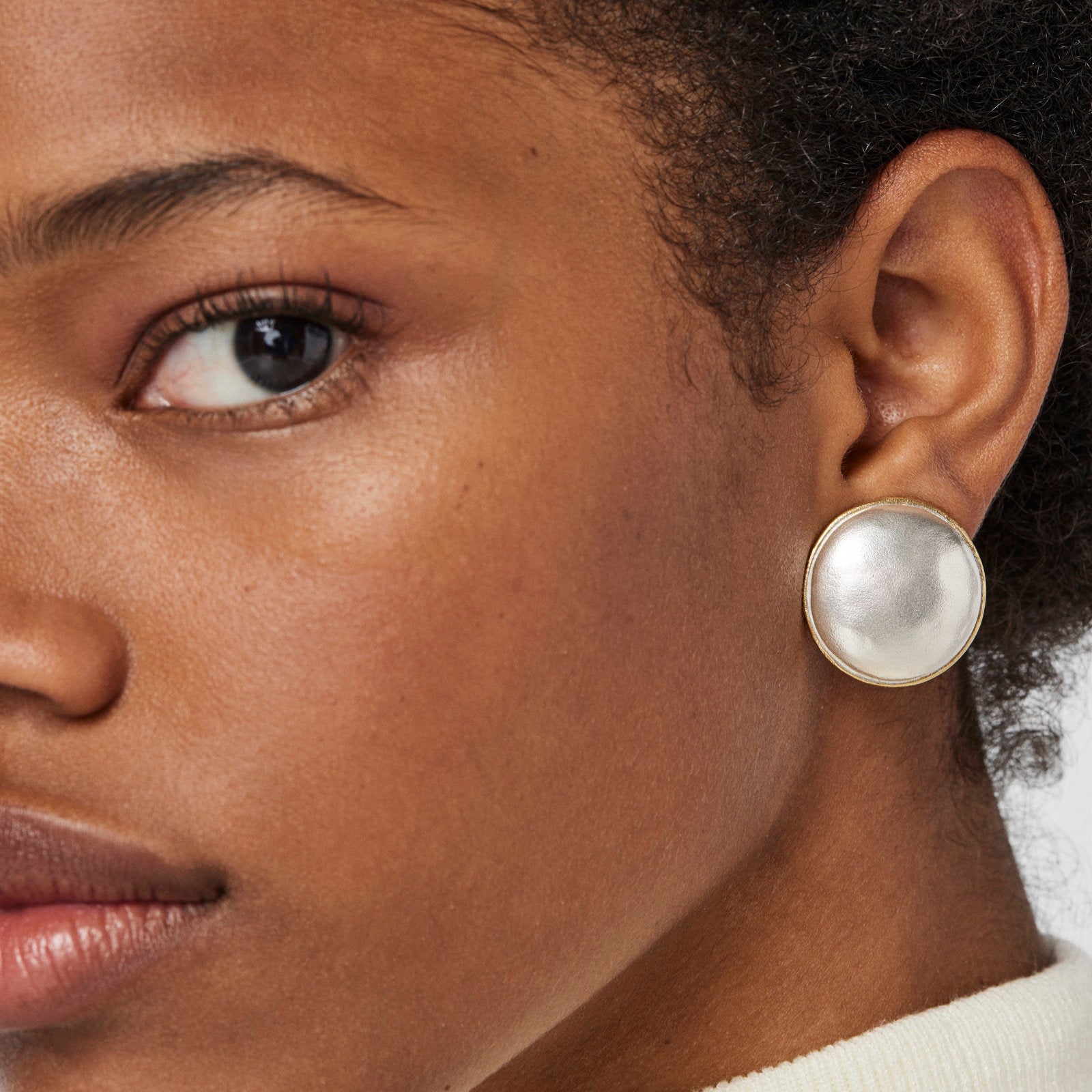 טואוס עגילים צמודים LUAH מכסף