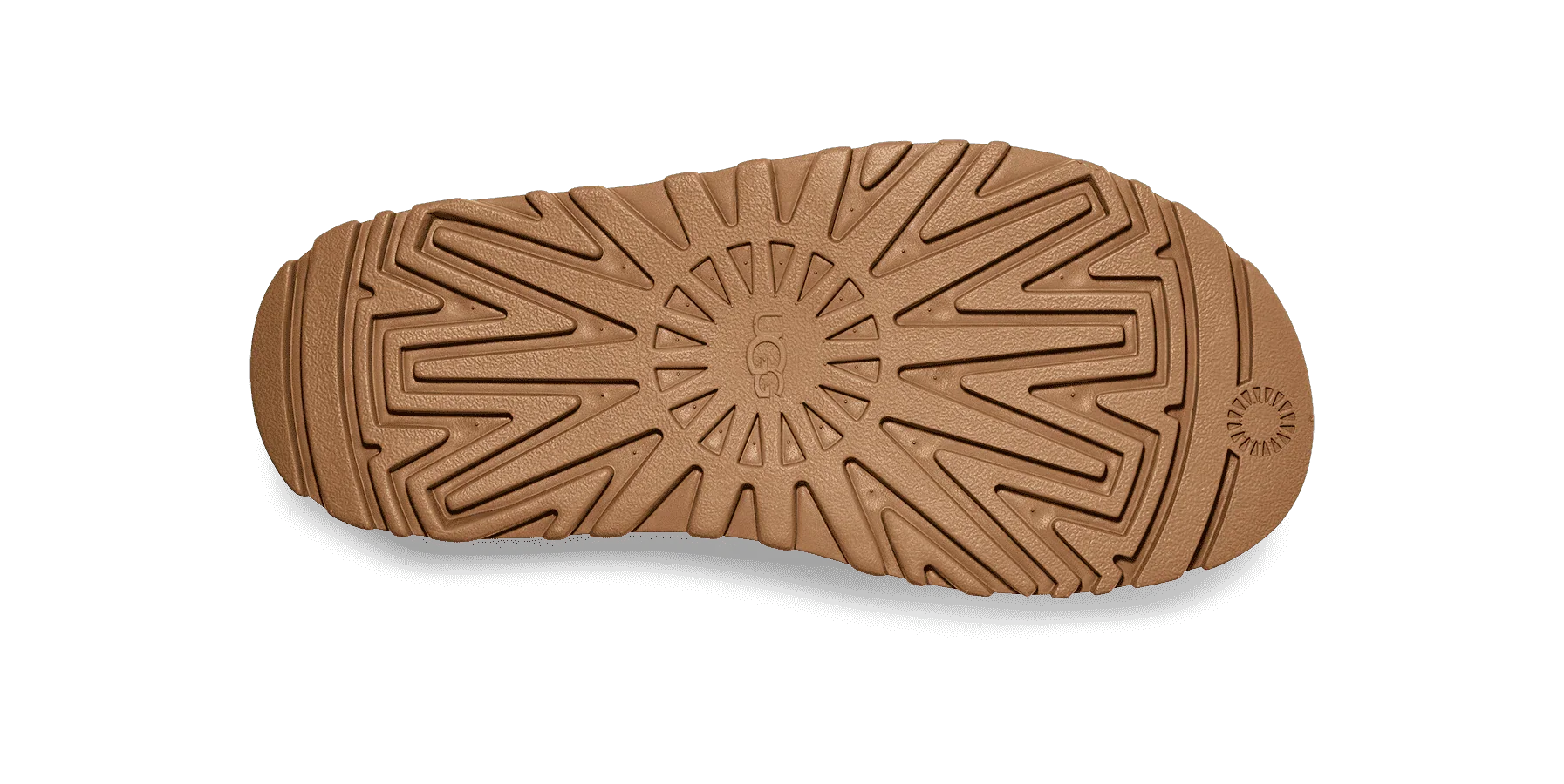סוליית מגף UGG חומה עם דוגמת כוכב, כיתוב UGG במרכז, צילום מוצר CHOZEN