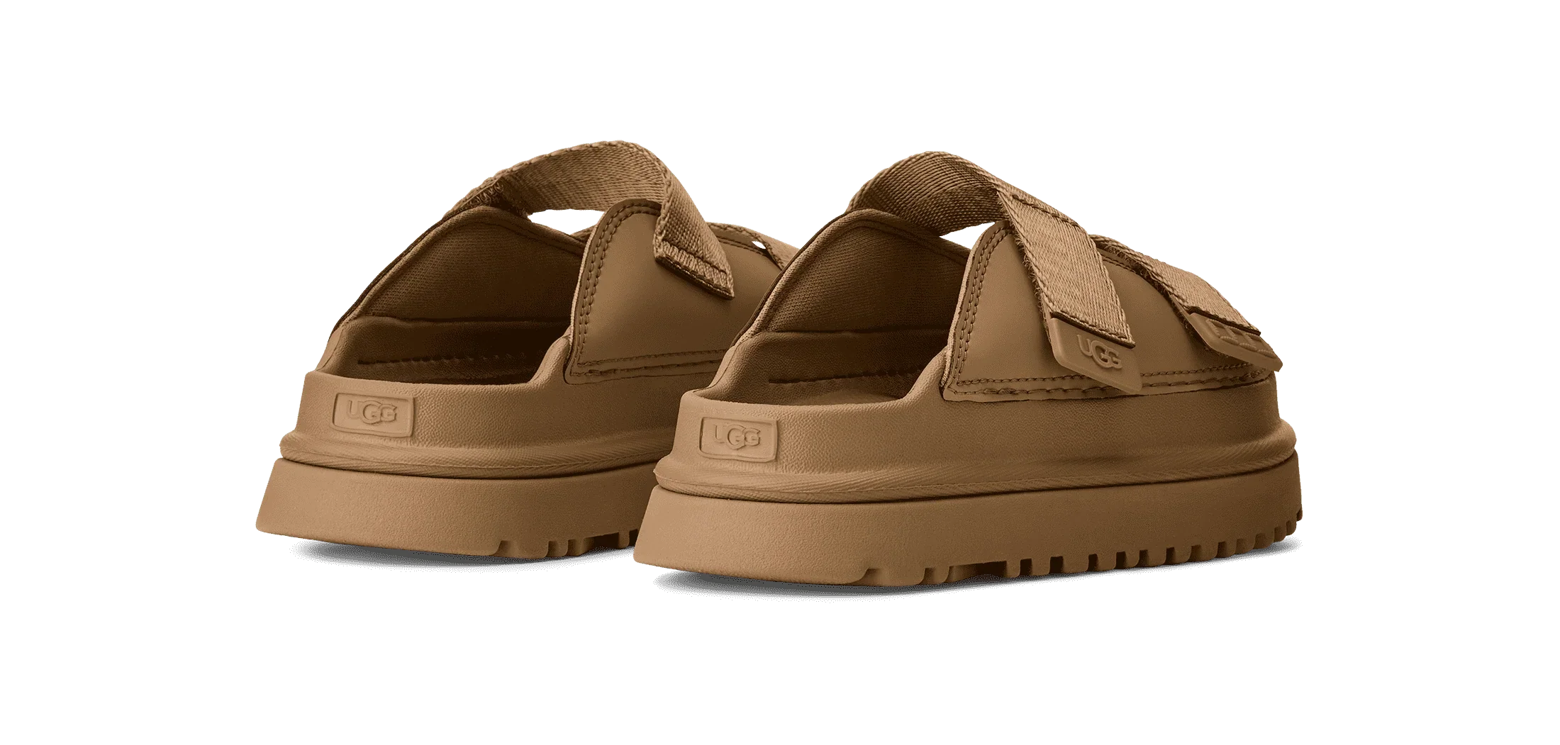 סנדלים חומים UGG לנשים, עיצוב מודרני ונוח, מוצג בחנות CHOZEN מבית קבוצת אלפא