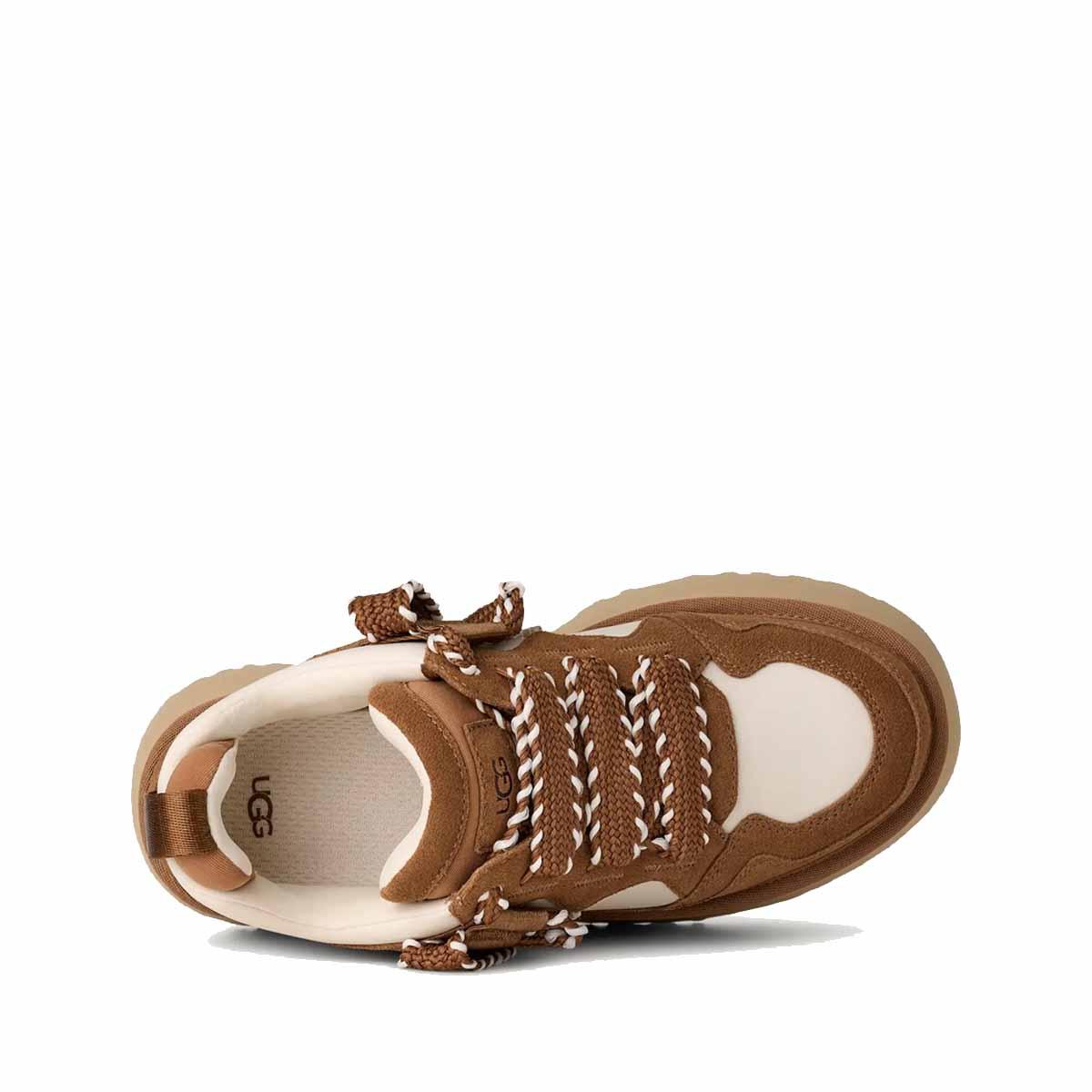 נעל סניקרס חומה ולבנה UGG עם שרוכים עבים, מבית CHOZEN, מותגים מובילים ישראל