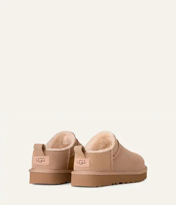נעלי UGG חומות עם פרווה, דגם קלאסי מבית המותגים המובילים ב-CHOZEN