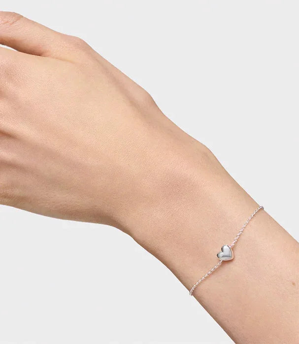 צמיד כסף עדין עם תליון לב על יד, תכשיטים יוקרתיים CHOZEN