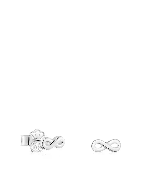 עגילי כסף סטרלינג סמל אינסוף CHOZEN על רקע לבן, עיצוב אלגנטי וקלאסי