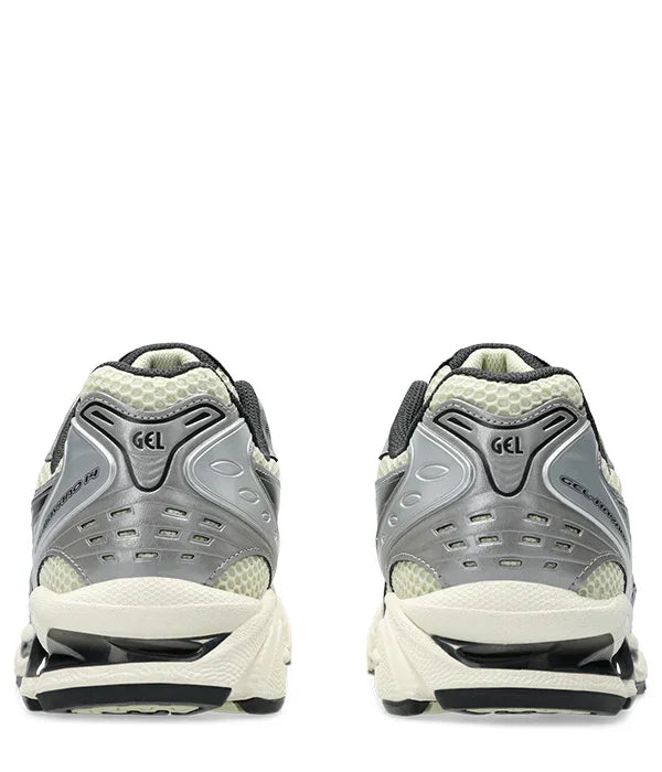 נעלי ספורט אפורות Asics GEL מבט מאחור, עיצוב מודרני באתר CHOZEN