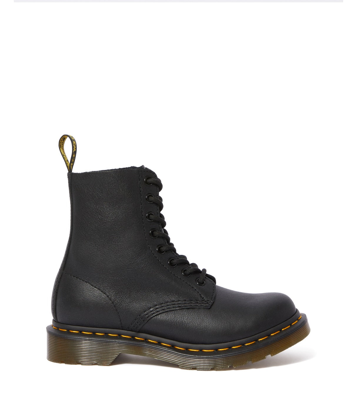 מגפי DR. MARTENS PASCAL שחורים לנשים, מבט מהצד עם שרוכים וסוליה צהובה, מבית CHOZEN