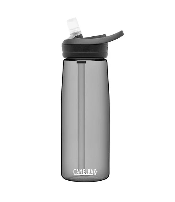 בקבוק שתייה CamelBak שחור בעיצוב מודרני, מוצר מוביל באתר CHOZEN מבית קבוצת אלפא