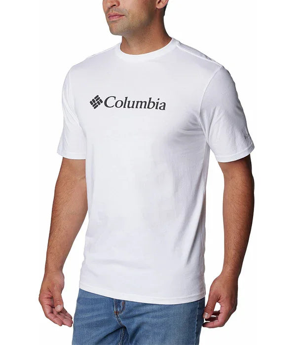 גבר לובש חולצת טי לבנה עם לוגו Columbia, ביגוד מותגים CHOZEN