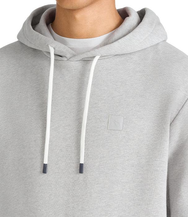 קפוצ׳ון אפור CHOZEN עם שרוכים לבנים ולוגו רקום, אופנת גברים איכותית