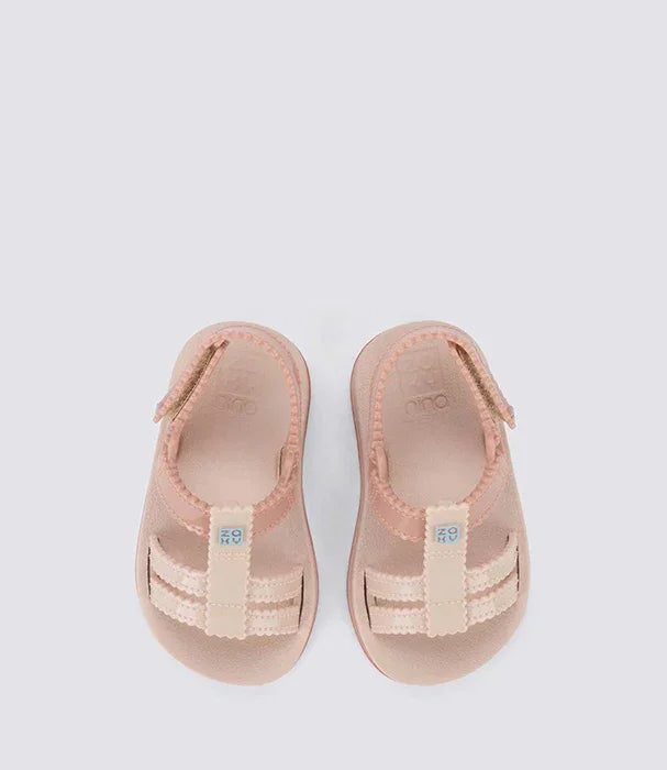 סנדלי תינוקות ורודים עם רצועות בהירות, CHOZEN, מותגים מובילים בייבוא קבוצת אלפא