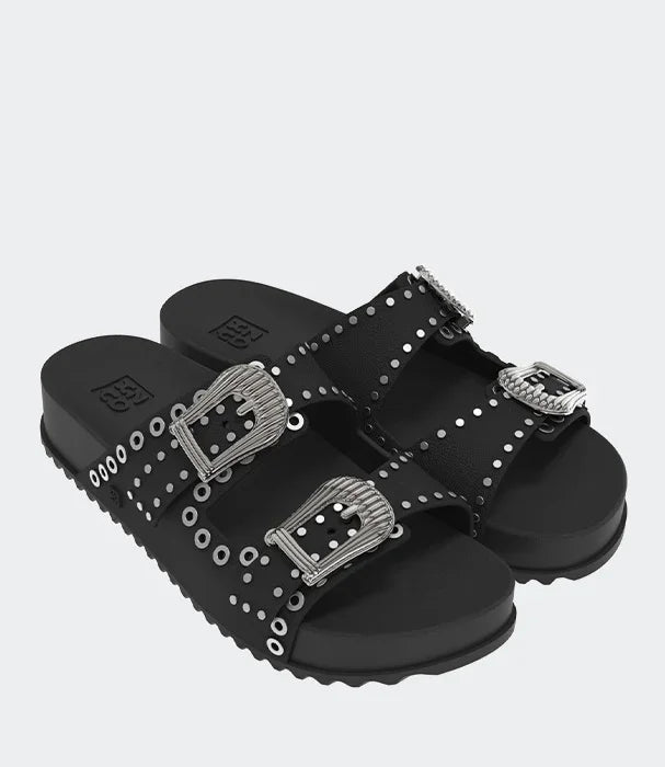 סנדלי נשים שחורים עם אבזמים כסופים ומסמרות, עיצוב טרנדי, CHOZEN מותגים מובילים