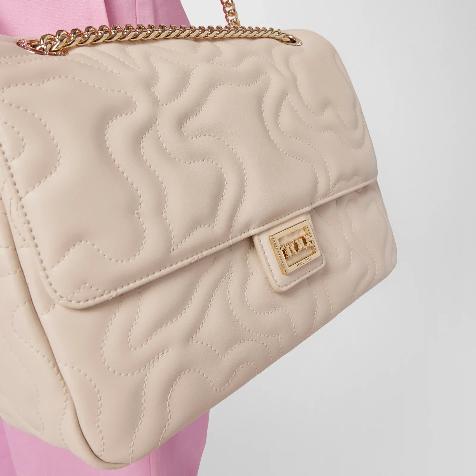 תיק צד נשים בצבע בז' עם שרשרת זהב, עיצוב אופנתי, קולקציית מותגים CHOZEN