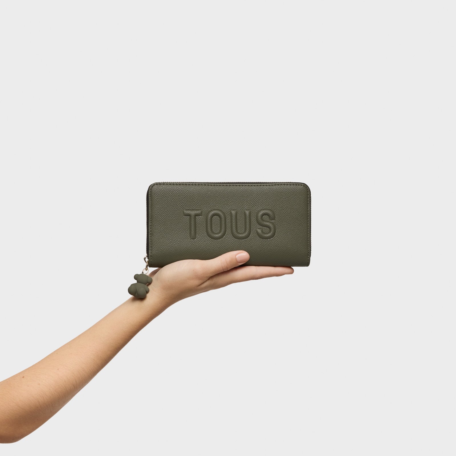 טואוס ארנק בינוני Brenda בצבע ירוק חאקי