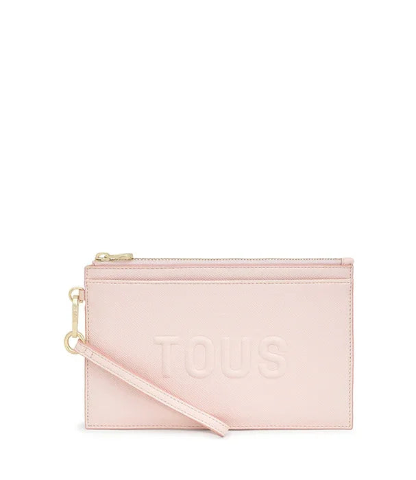 ארנק ורוד של TOUS עם רצועת יד, עיצוב יוקרתי מהמותגים של קבוצת אלפא ב-CHOZEN