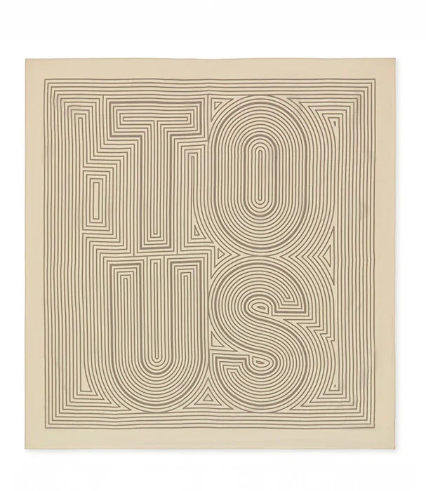 עיצוב אומנותי מודרני עם פסים המרכיבים את המילים TO US, מוצע על ידי CHOZEN