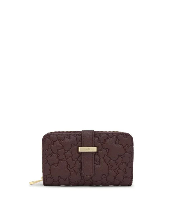 ארנק חום מעוצב עם דוגמה בולטת ותווית זהב CHOZEN, מבית קבוצת אלפא