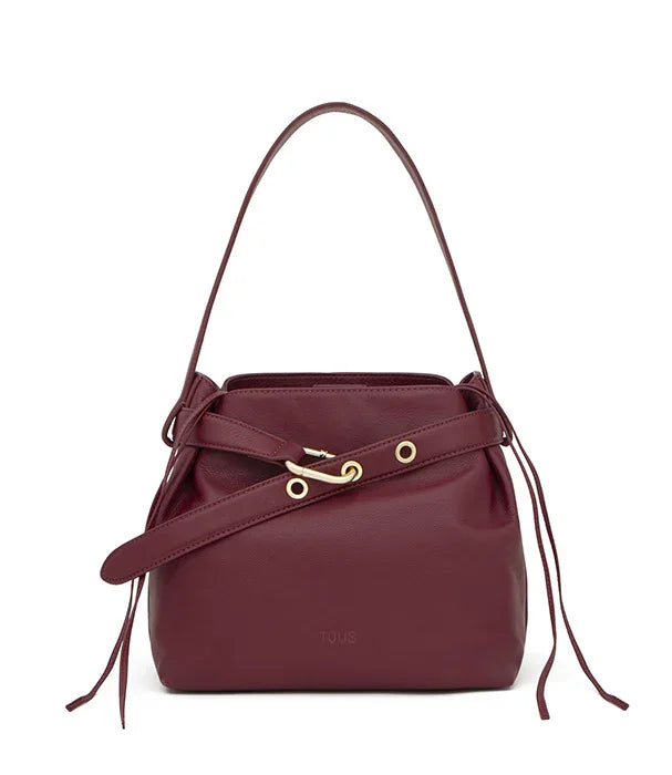 תיק עור בורדו יוקרתי עם רצועה וכפתורי זהב, מבית המותגים המובילים ב-CHOZEN