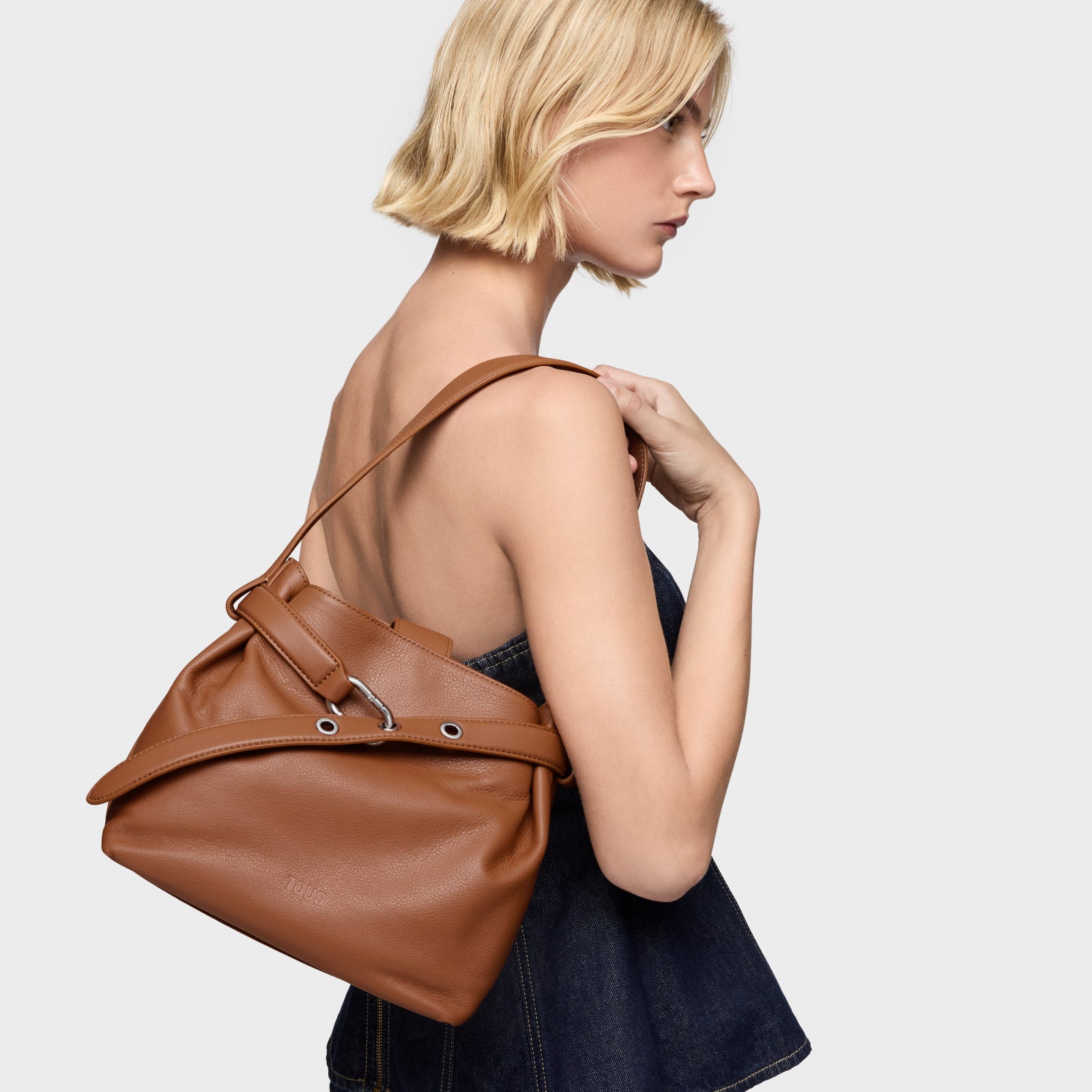 טואוס תיק צד חום HOLD עשוי מעור